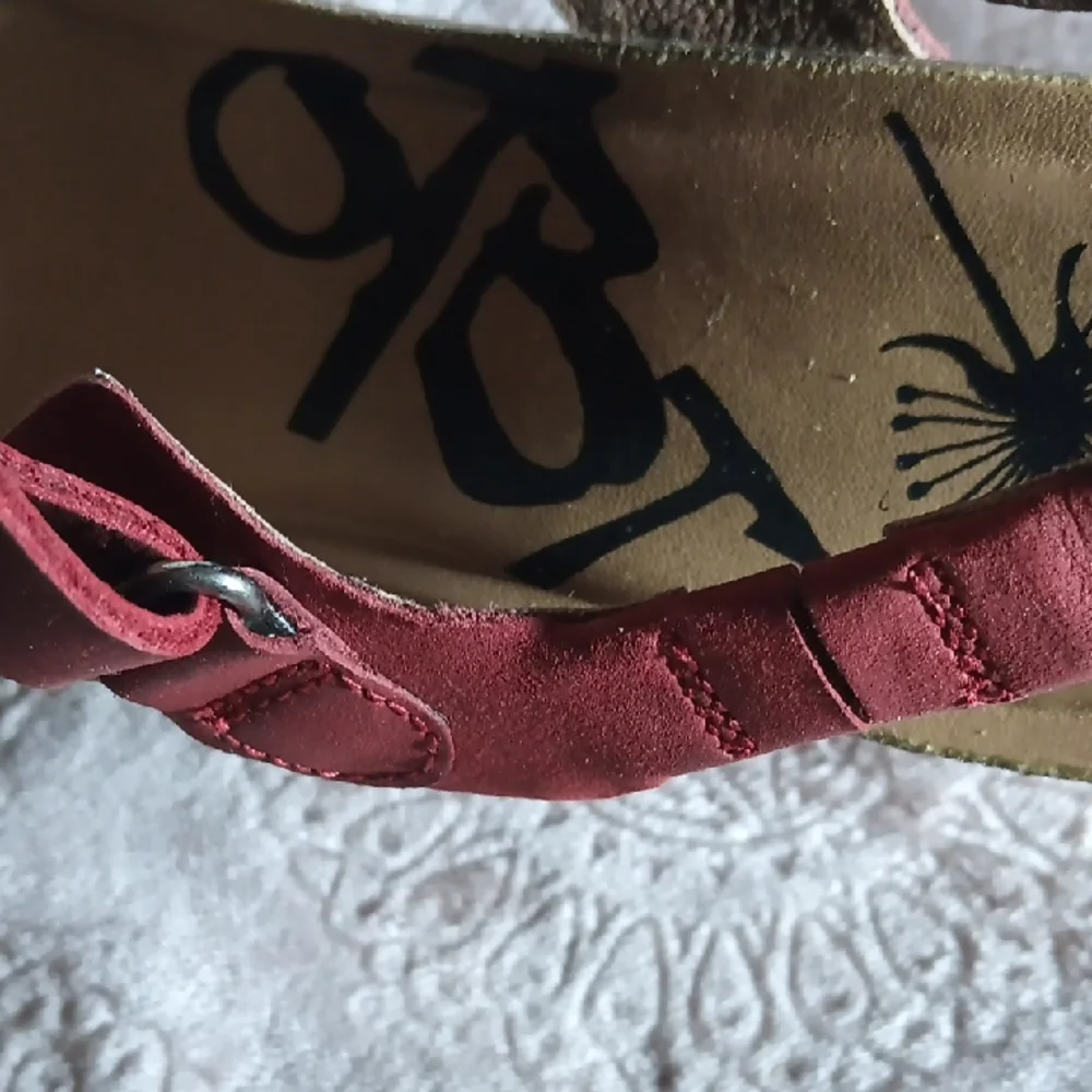 OTBT Burgundy Strappy Sandals - Picture 3 of 9